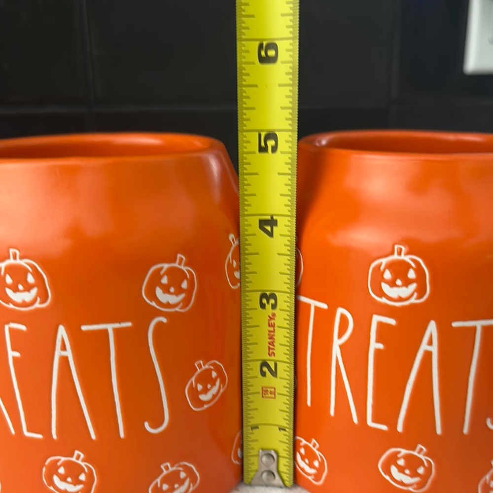 *LAST ONE* Rae Dunn Canister w/lid • TREATS (NWOT) - Picture 5 of 10